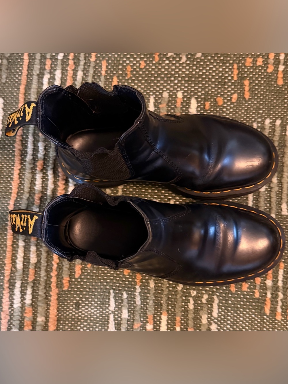 Dr. Martens 2976 Quad Platform Chelsea Boot women’s size 9 men’s size 8
